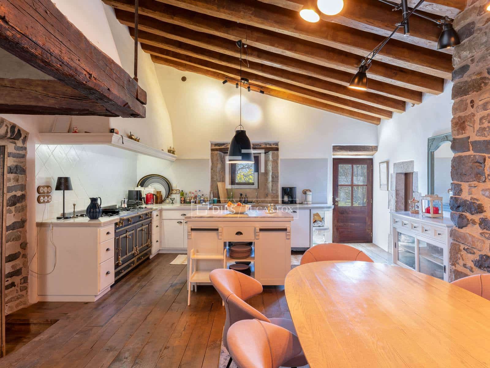 6 bedroom Finca/Country House for sale in Sant Marti de Llemena with pool - € 1,845,000 (Ref: 9788069)