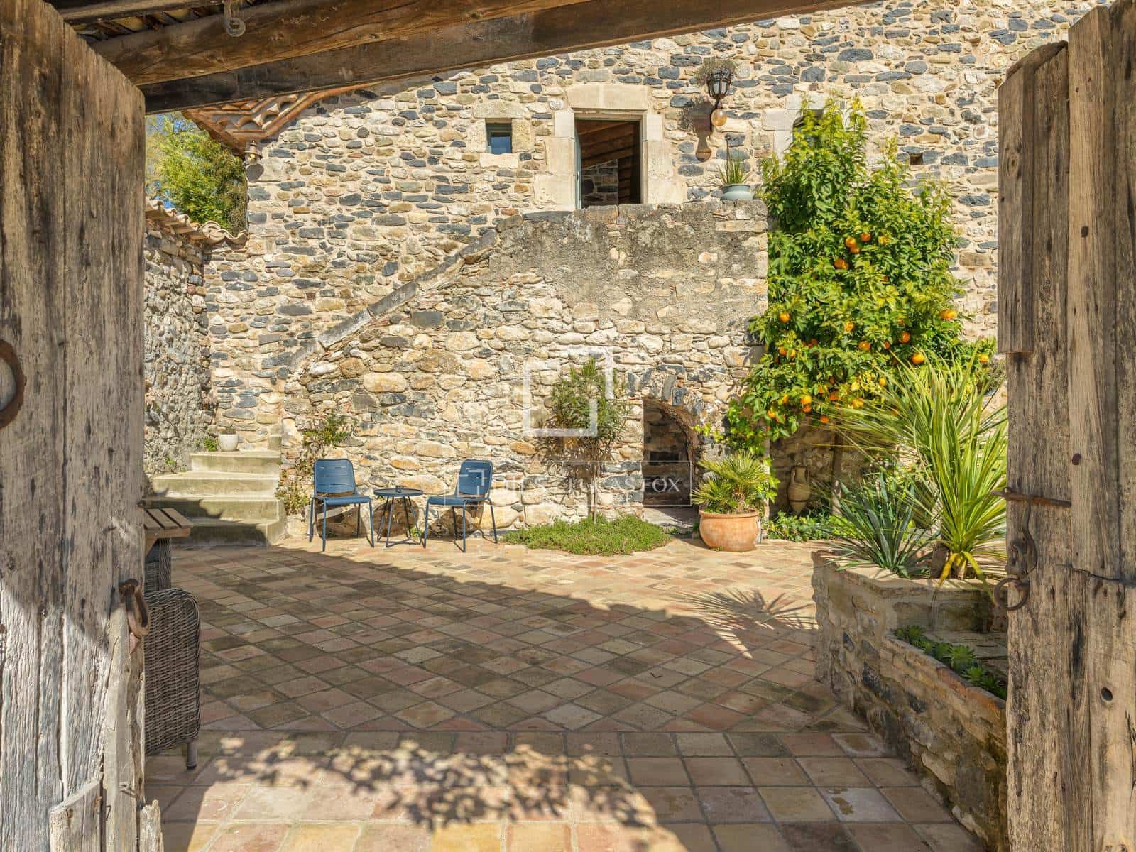 6 bedroom Finca/Country House for sale in Sant Marti de Llemena with pool - € 1,845,000 (Ref: 9788069)