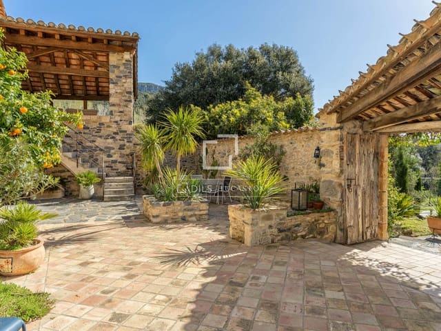 6 makuuhuone Maalaistalo myytävänä paikassa Sant Martí de Llémena mukana uima-altaan - 1 845 000 € (Ref: 9788069)