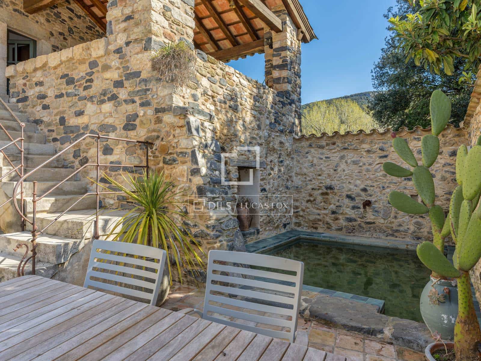 6 bedroom Finca/Country House for sale in Sant Marti de Llemena with pool - € 1,845,000 (Ref: 9788069)