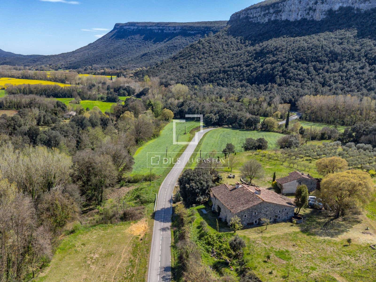 6 bedroom Finca/Country House for sale in Sant Marti de Llemena with pool - € 1,845,000 (Ref: 9788069)