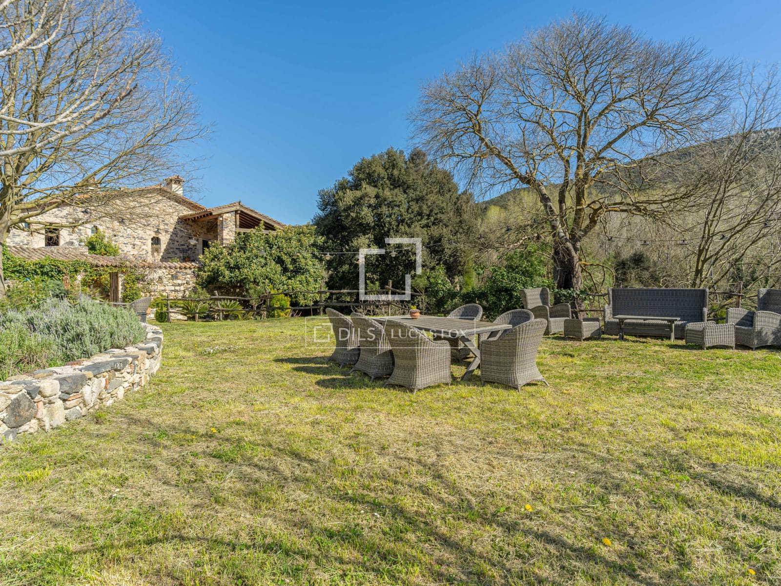 6 bedroom Finca/Country House for sale in Sant Marti de Llemena with pool - € 1,845,000 (Ref: 9788069)