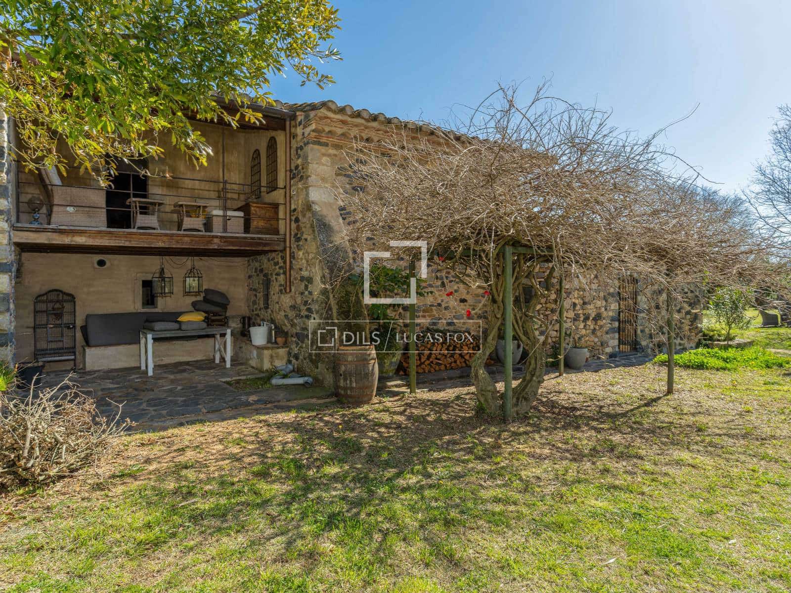 6 bedroom Finca/Country House for sale in Sant Marti de Llemena with pool - € 1,845,000 (Ref: 9788069)