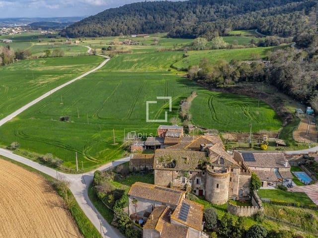 6 soveværelse Finca/Landehus til salg i Camós - € 730.000 (Ref: 9788119)