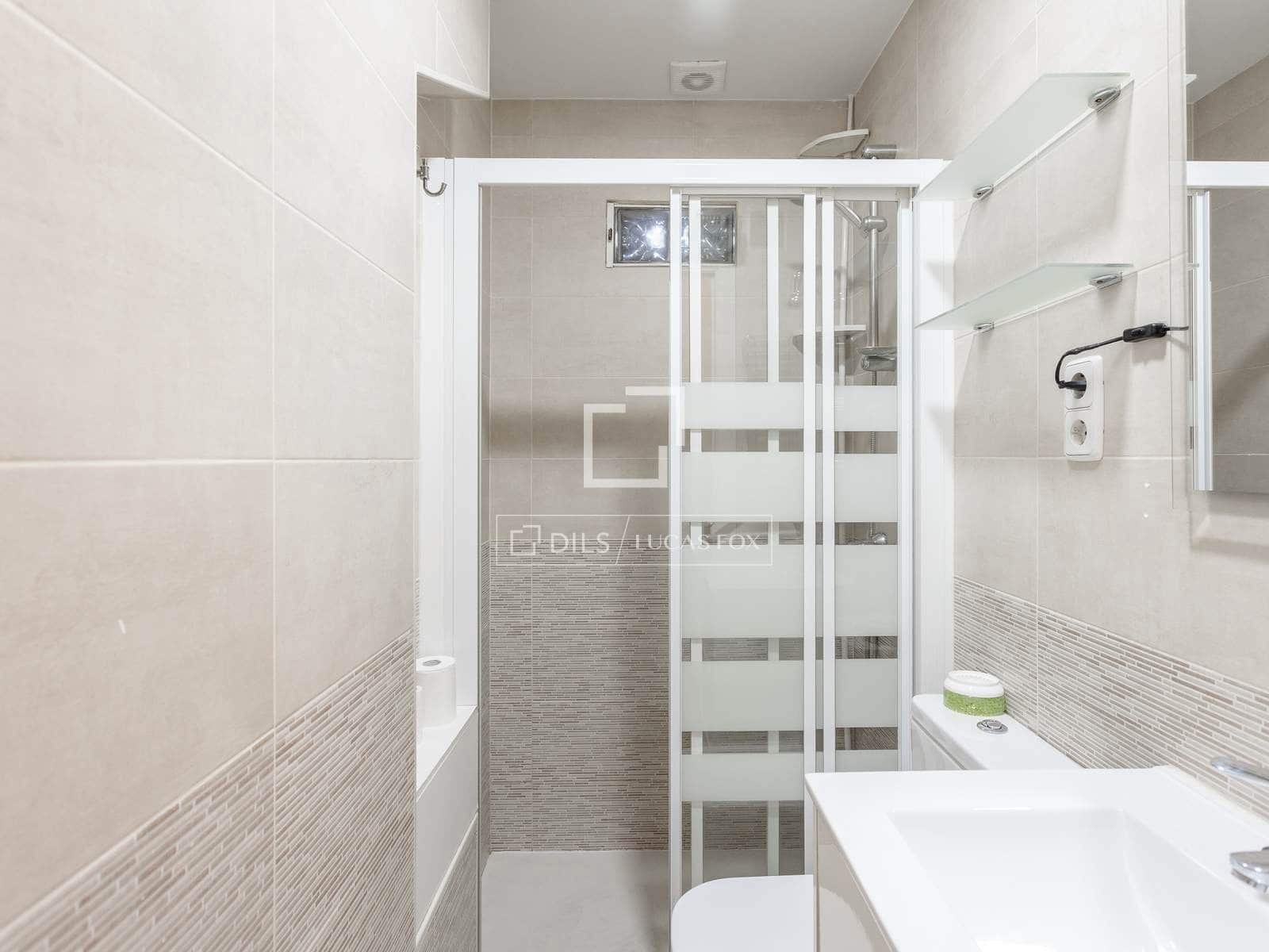 2 soveværelse Lejlighed til leje i Madrid by - € 1.500 (Ref: 9789396)