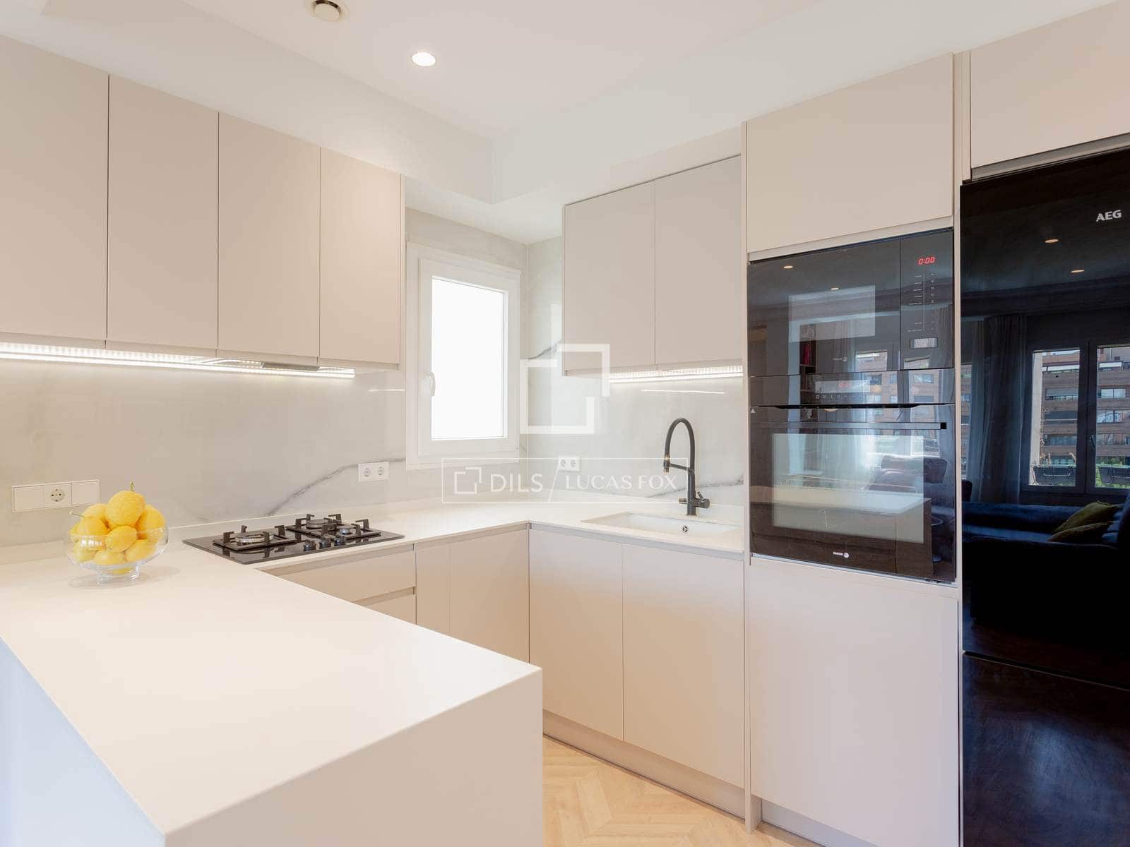 3 Zimmer Apartment zu vermieten in Valencia Stadt - 2.000 € (Ref: 9789398)