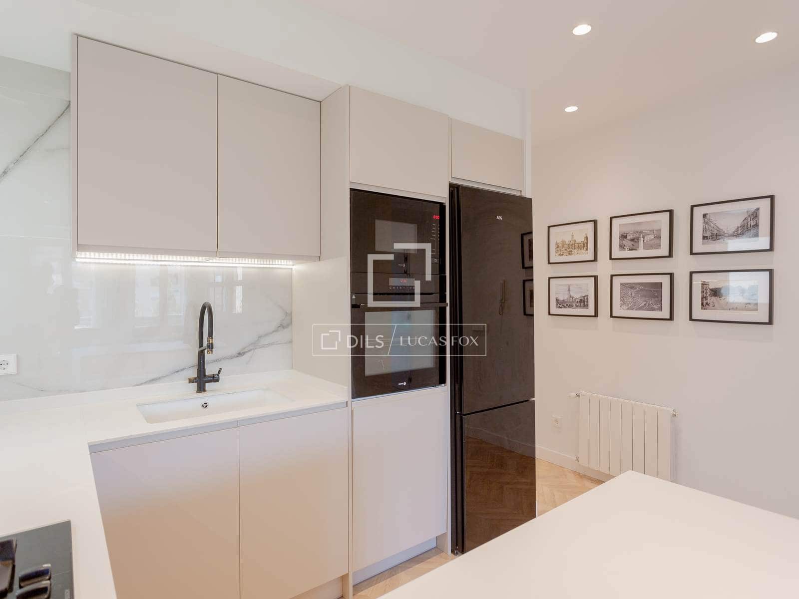 3 Zimmer Apartment zu vermieten in Valencia Stadt - 2.000 € (Ref: 9789398)