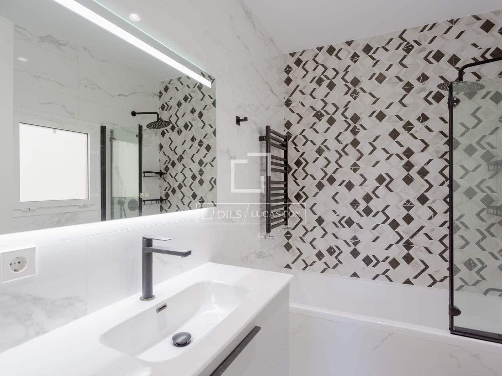 3 Zimmer Apartment zu vermieten in Valencia Stadt - 2.000 € (Ref: 9789398)