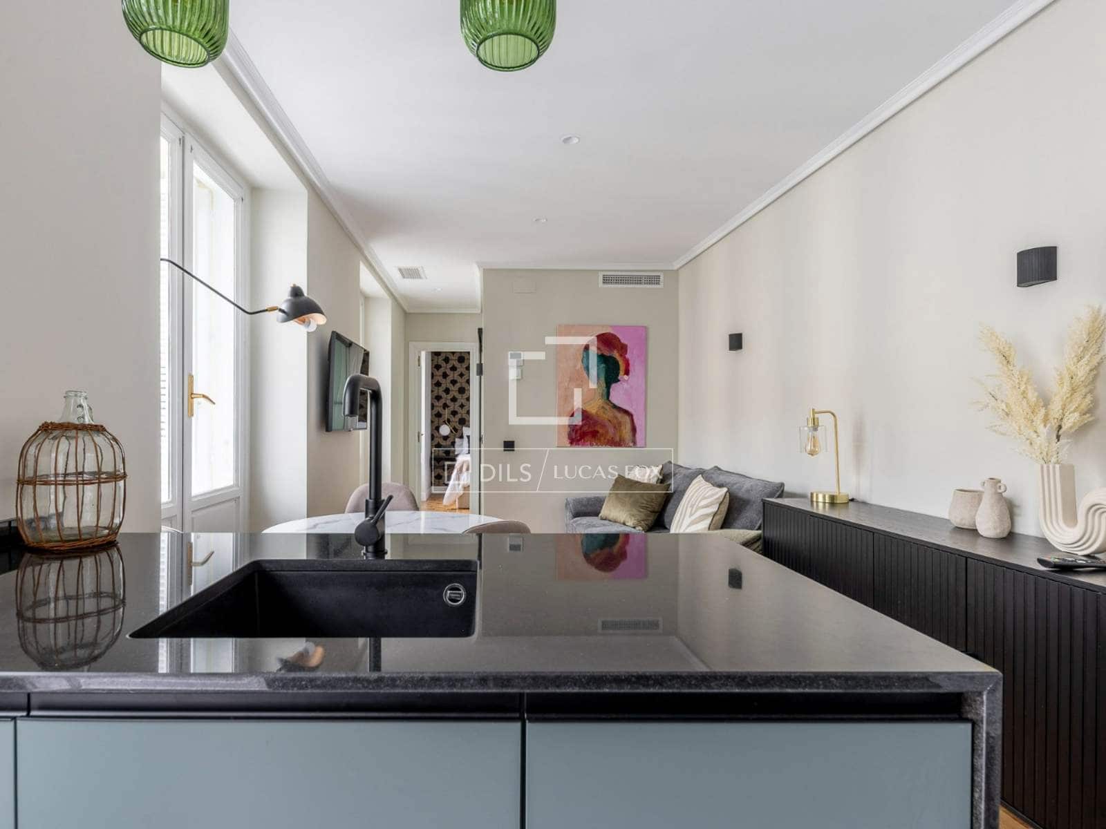 1 soveværelse Lejlighed til leje i Madrid by - € 1.950 (Ref: 9789555)