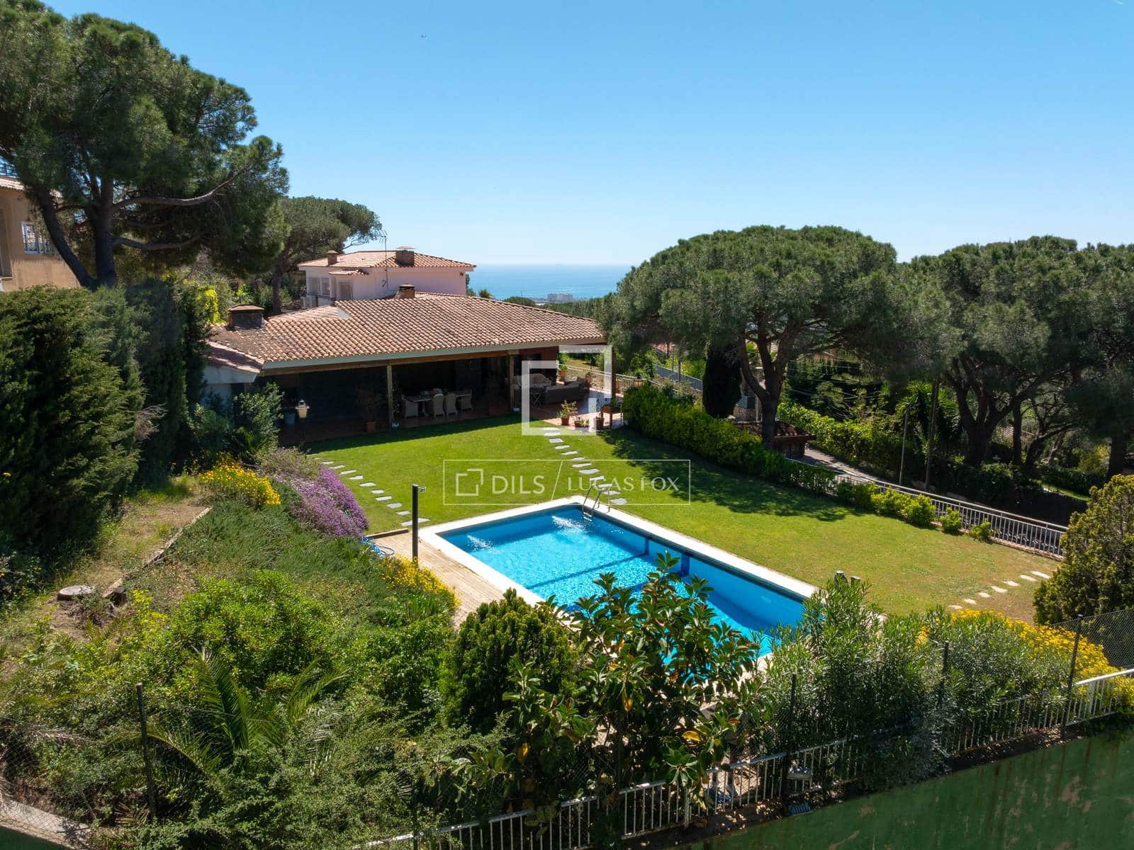 6 sovrum Villa till salu i Cabrils med pool garage - 1 590 000 € (Ref: 9789556)