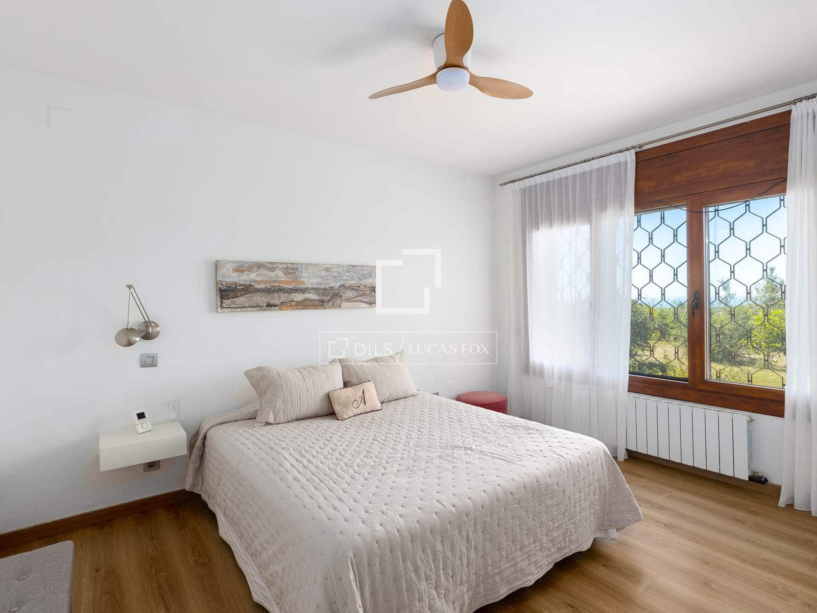 6 sovrum Villa till salu i Cabrils med pool garage - 1 590 000 € (Ref: 9789556)