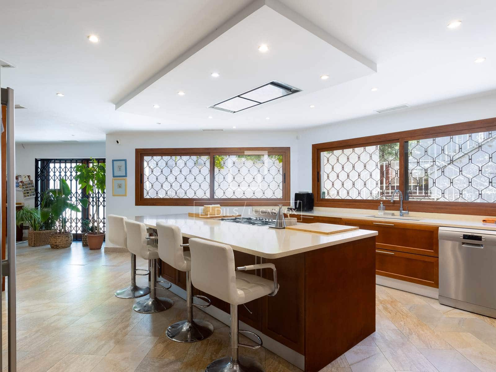 6 sovrum Villa till salu i Cabrils med pool garage - 1 590 000 € (Ref: 9789556)