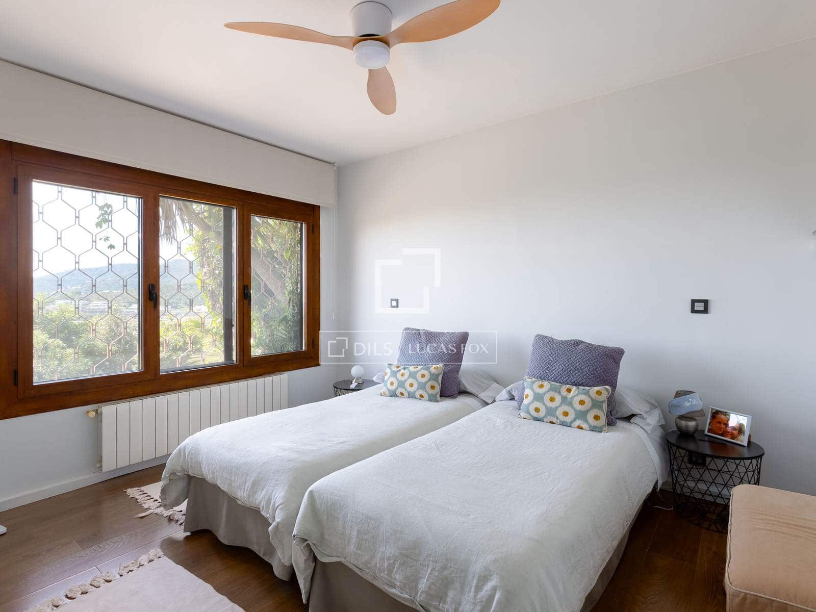 6 sovrum Villa till salu i Cabrils med pool garage - 1 590 000 € (Ref: 9789556)