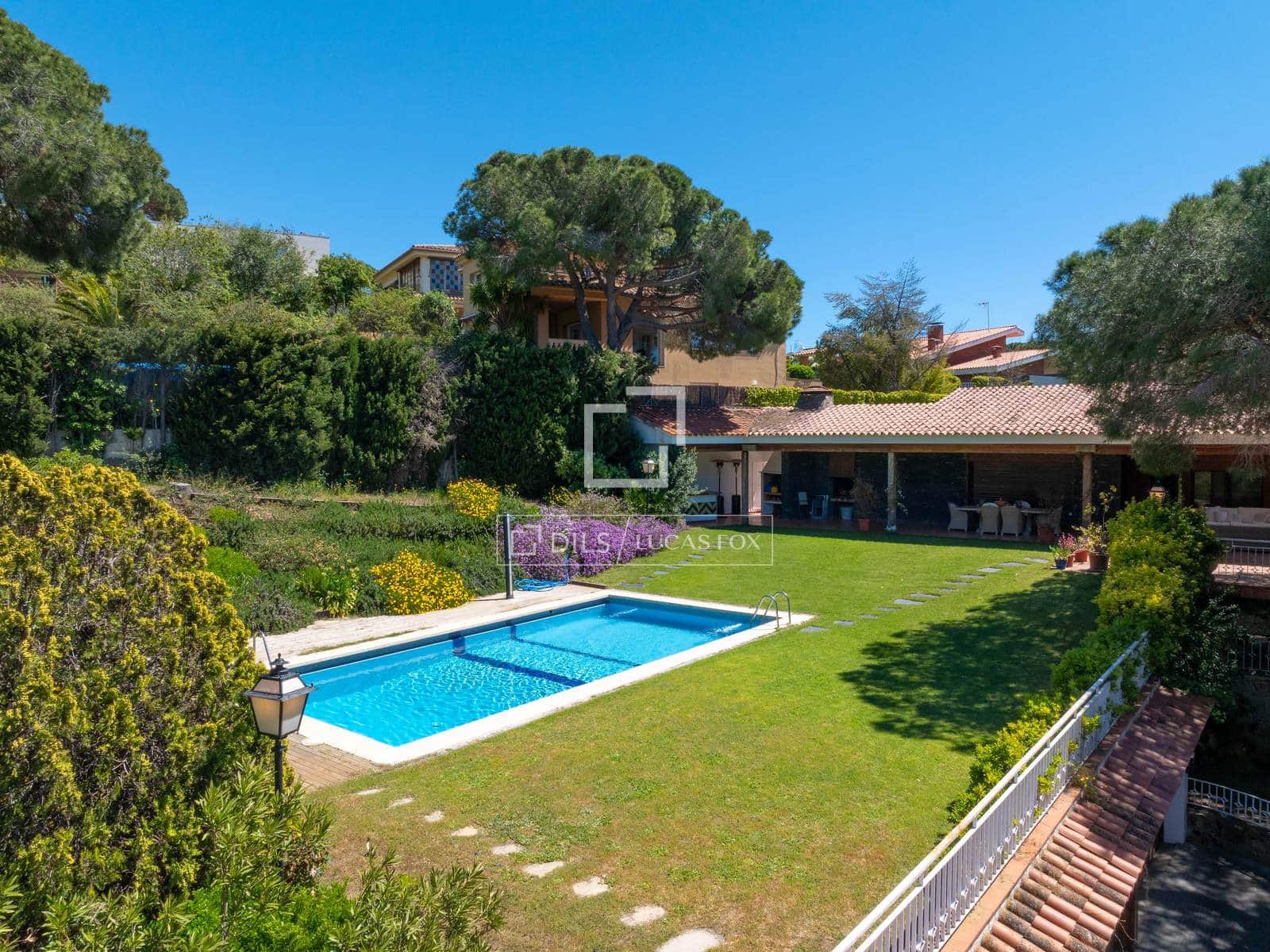 6 sovrum Villa till salu i Cabrils med pool garage - 1 590 000 € (Ref: 9789556)