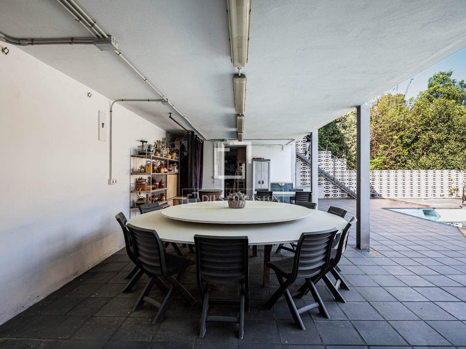 Chalet de 8 habitaciones en Sant Cugat del Vallès en venta con piscina - 1.035.000 € (Ref: 9789557)