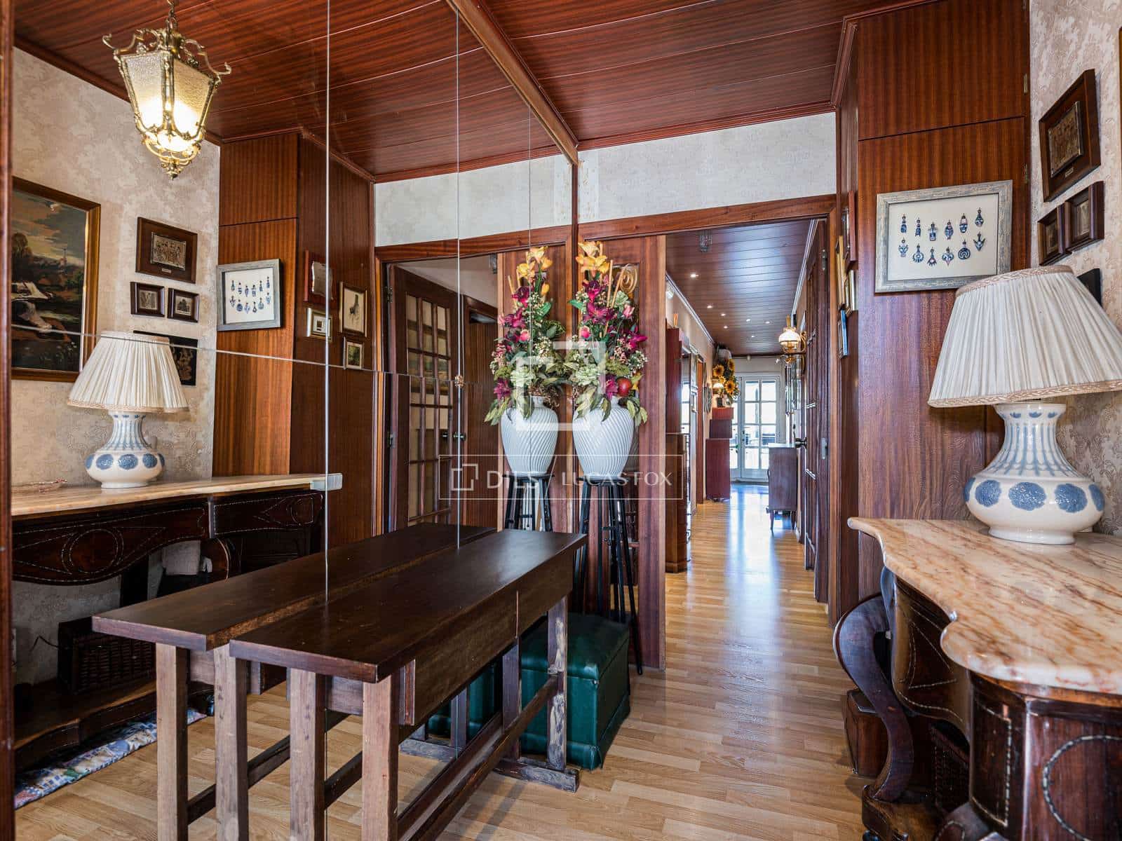 Chalet de 8 habitaciones en Sant Cugat del Vallès en venta con piscina - 1.035.000 € (Ref: 9789557)