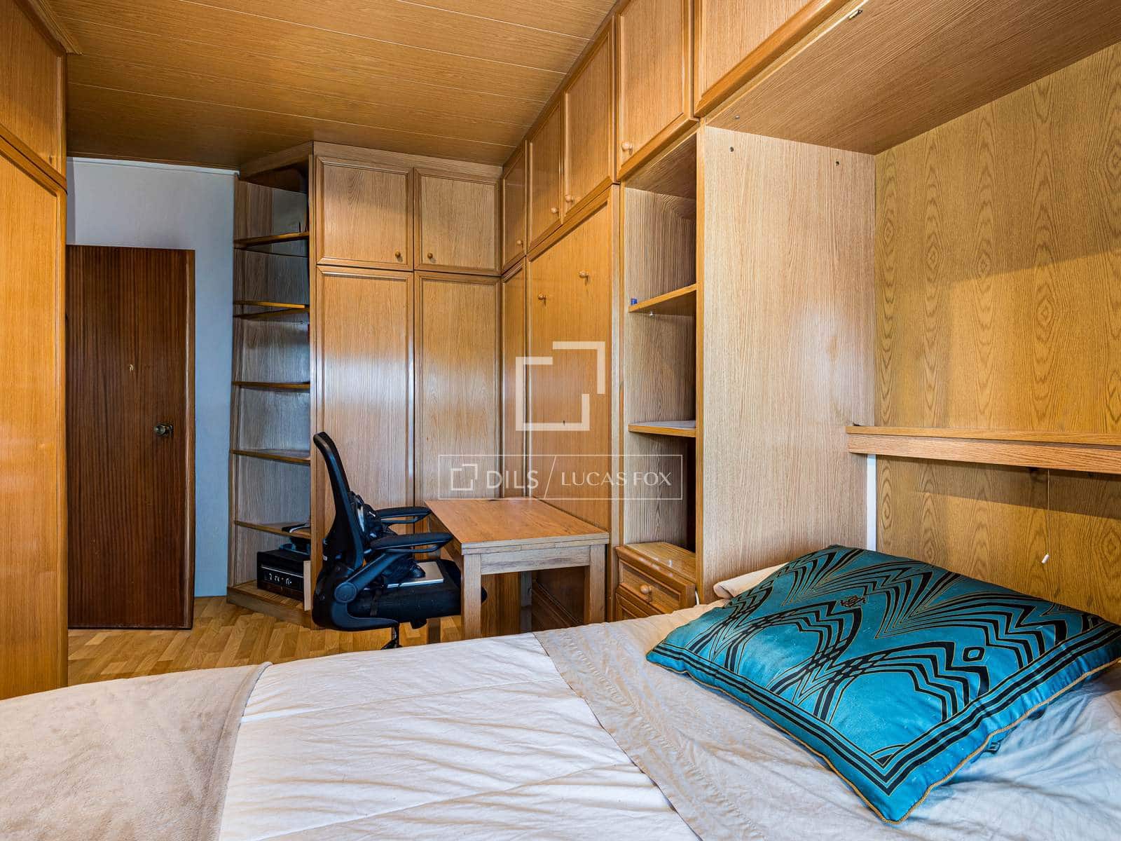 Chalet de 8 habitaciones en Sant Cugat del Vallès en venta con piscina - 1.035.000 € (Ref: 9789557)