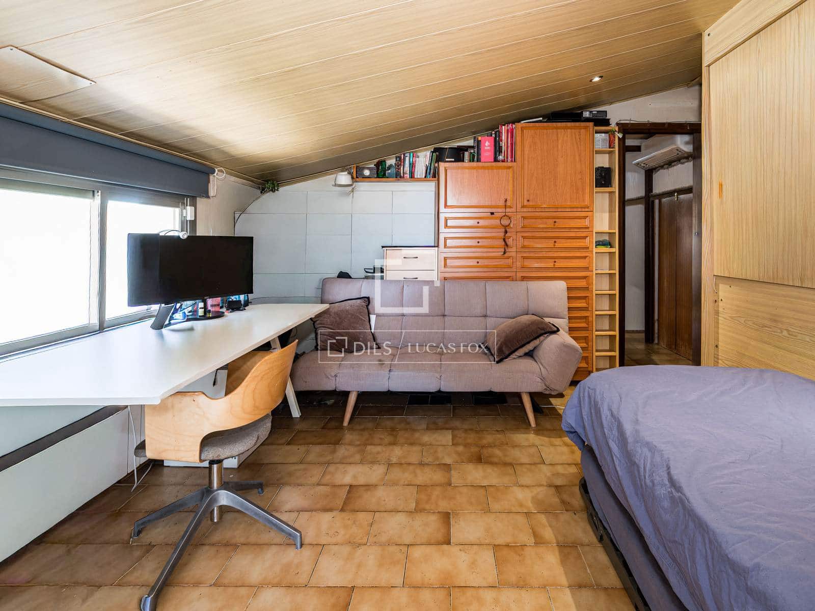 Chalet de 8 habitaciones en Sant Cugat del Vallès en venta con piscina - 1.035.000 € (Ref: 9789557)