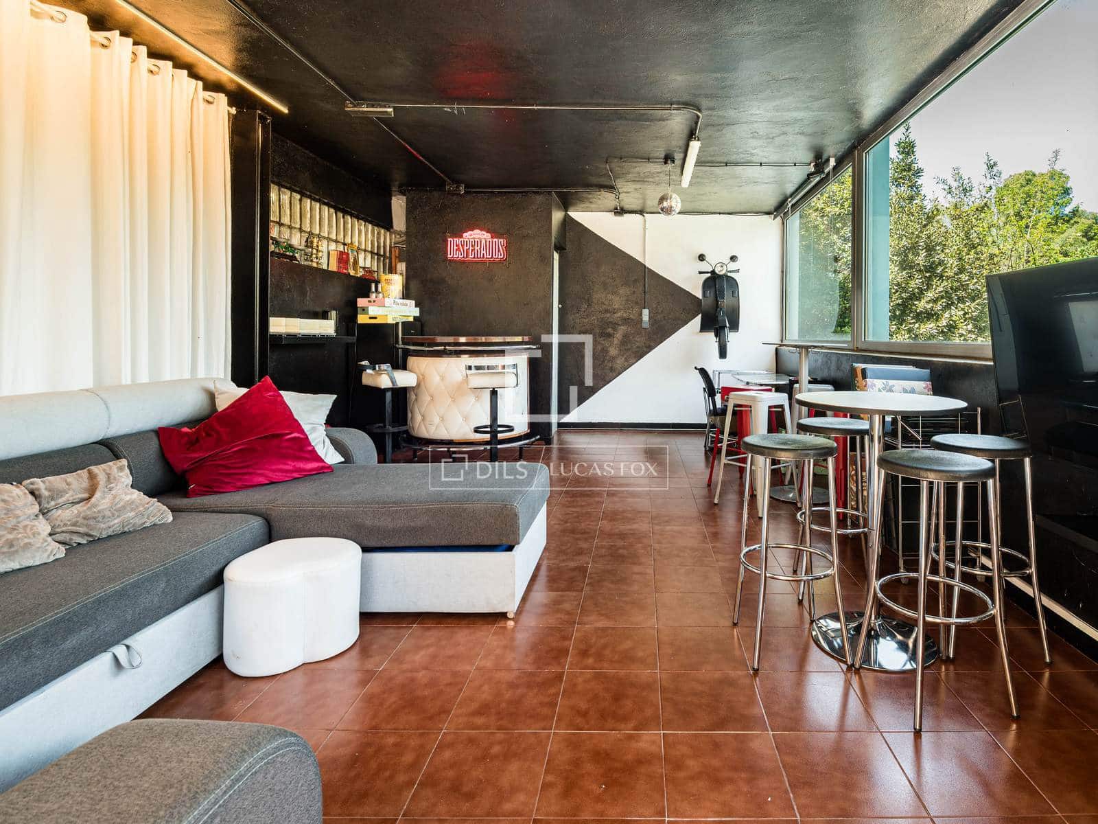 Chalet de 8 habitaciones en Sant Cugat del Vallès en venta con piscina - 1.035.000 € (Ref: 9789557)