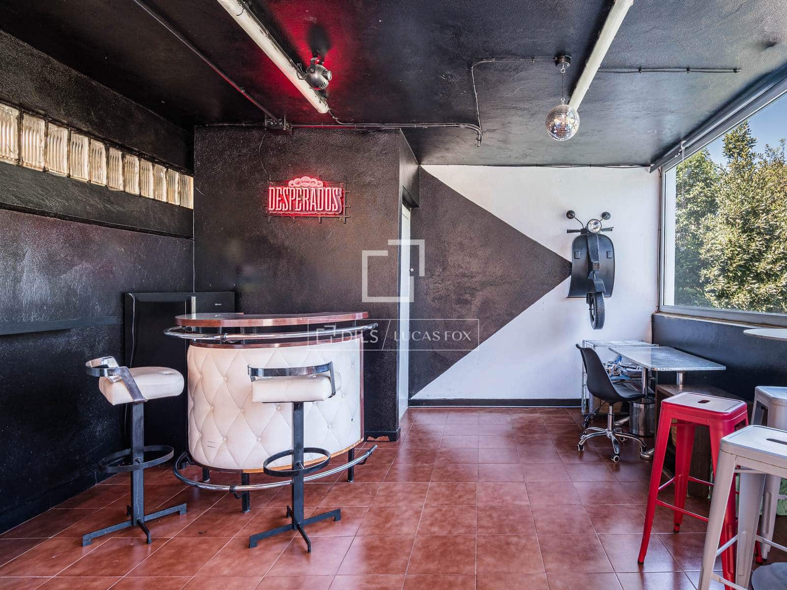 Chalet de 8 habitaciones en Sant Cugat del Vallès en venta con piscina - 1.035.000 € (Ref: 9789557)