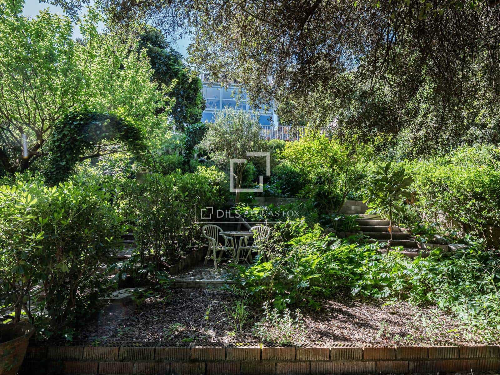 Chalet de 8 habitaciones en Sant Cugat del Vallès en venta con piscina - 1.035.000 € (Ref: 9789557)