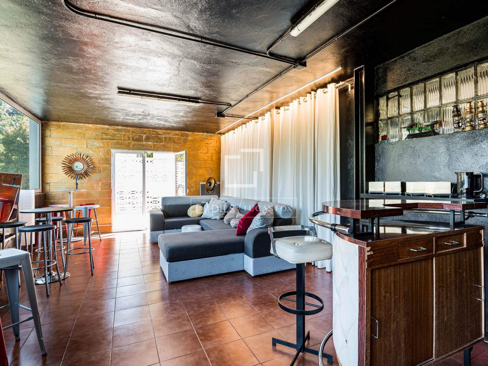 Chalet de 8 habitaciones en Sant Cugat del Vallès en venta con piscina - 1.035.000 € (Ref: 9789557)