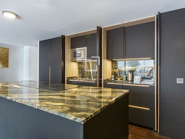 Appartement de 2 chambres à louer à Barcelone ville avec piscine garage - 3 200 € (Ref: 9793115)