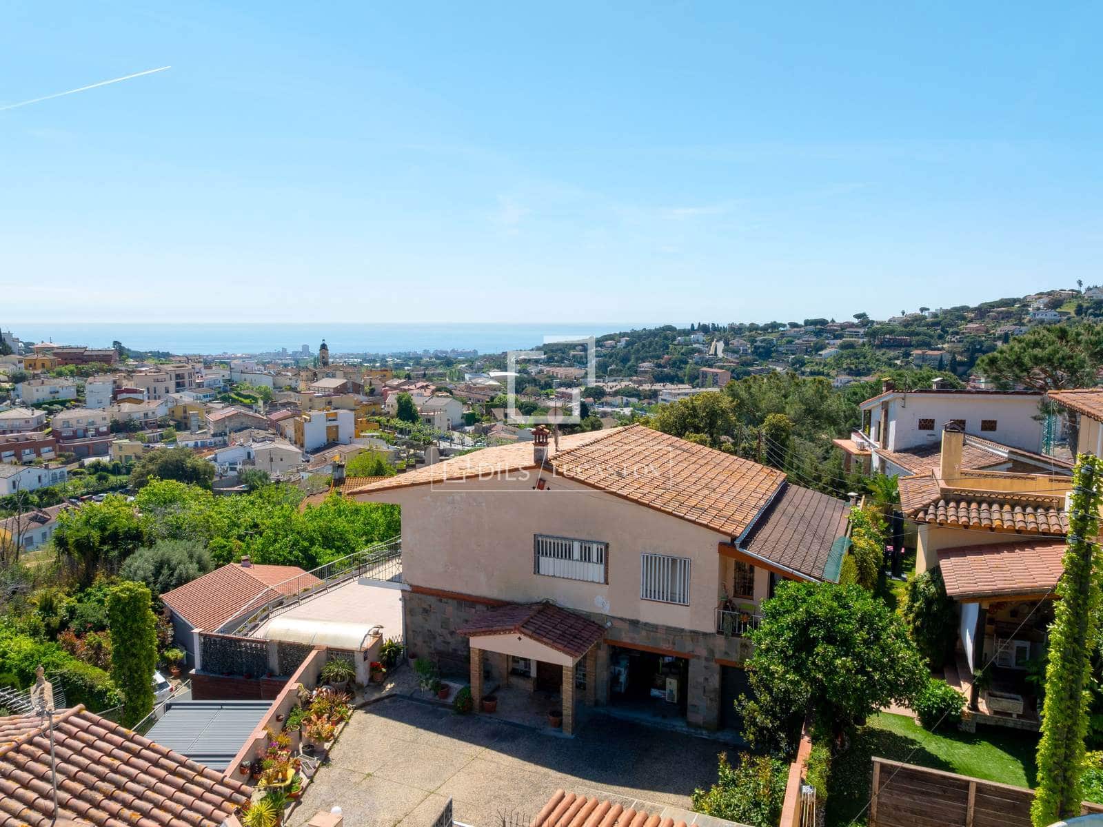 7 sypialnia Willa na sprzedaż w Cabrils z basenem garażem - 660 000 € (Ref: 9793117)