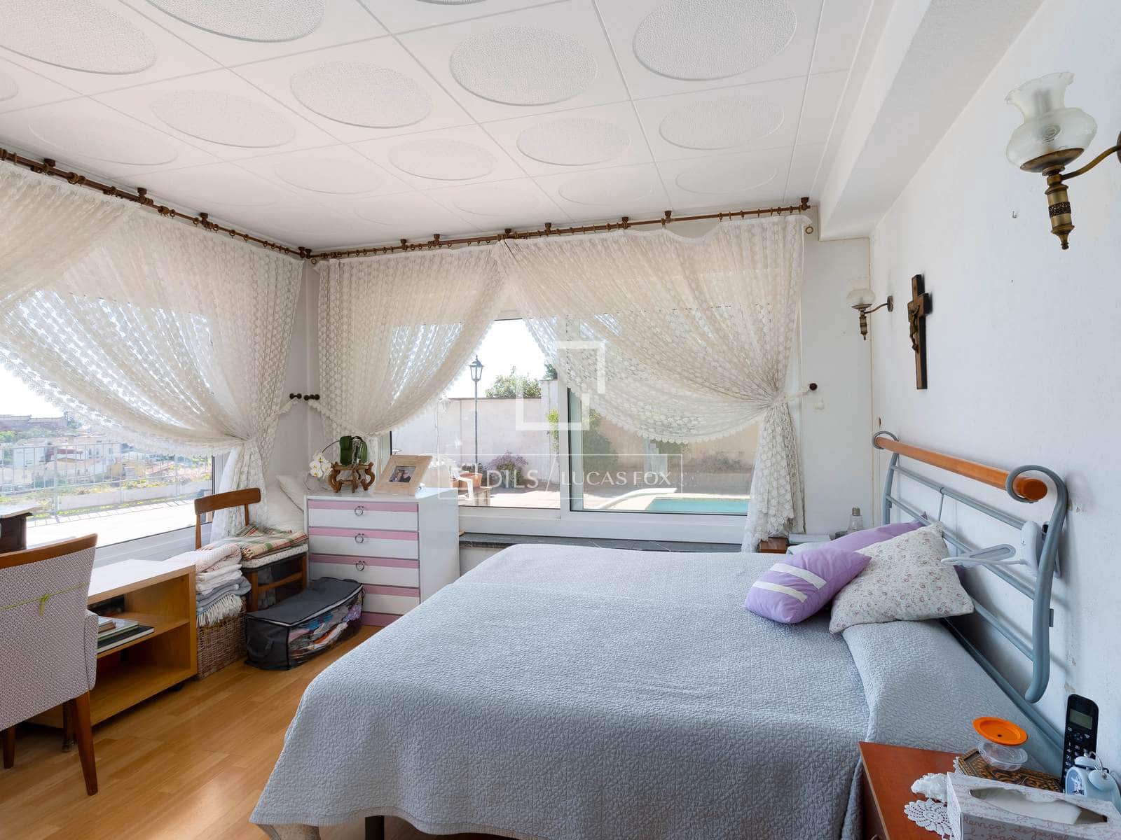 7 sypialnia Willa na sprzedaż w Cabrils z basenem garażem - 660 000 € (Ref: 9793117)