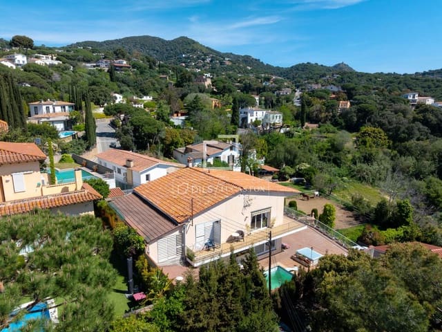 7 soveværelse Villa til salg i Cabrils med swimmingpool garage - € 660.000 (Ref: 9793117)