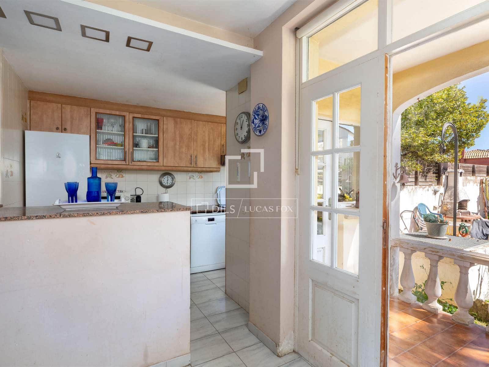 3 soverom Villa til salgs i Calella med garasje - € 1 100 000 (Ref: 9793298)