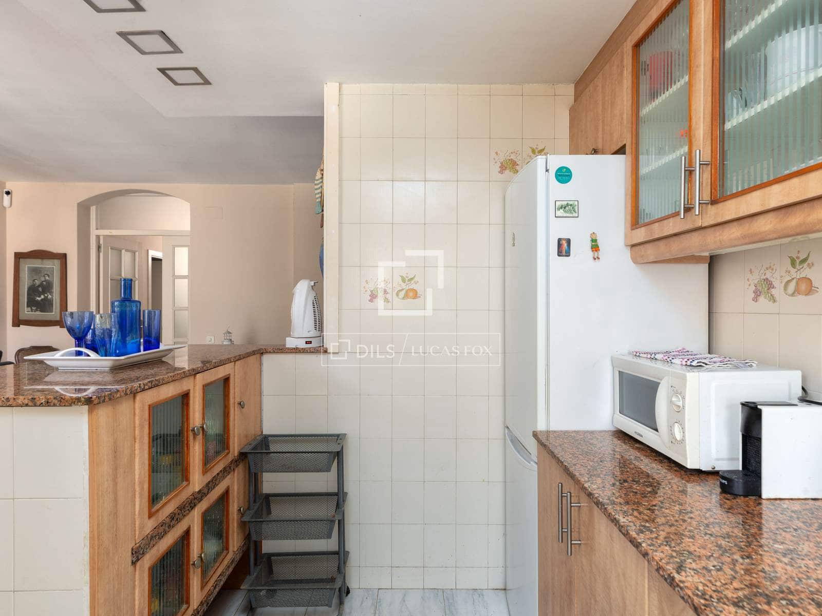 3 soverom Villa til salgs i Calella med garasje - € 1 100 000 (Ref: 9793298)