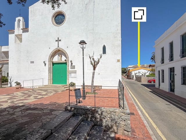 3 sovrum Villa till salu i Calella med garage - 1 100 000 € (Ref: 9793298)