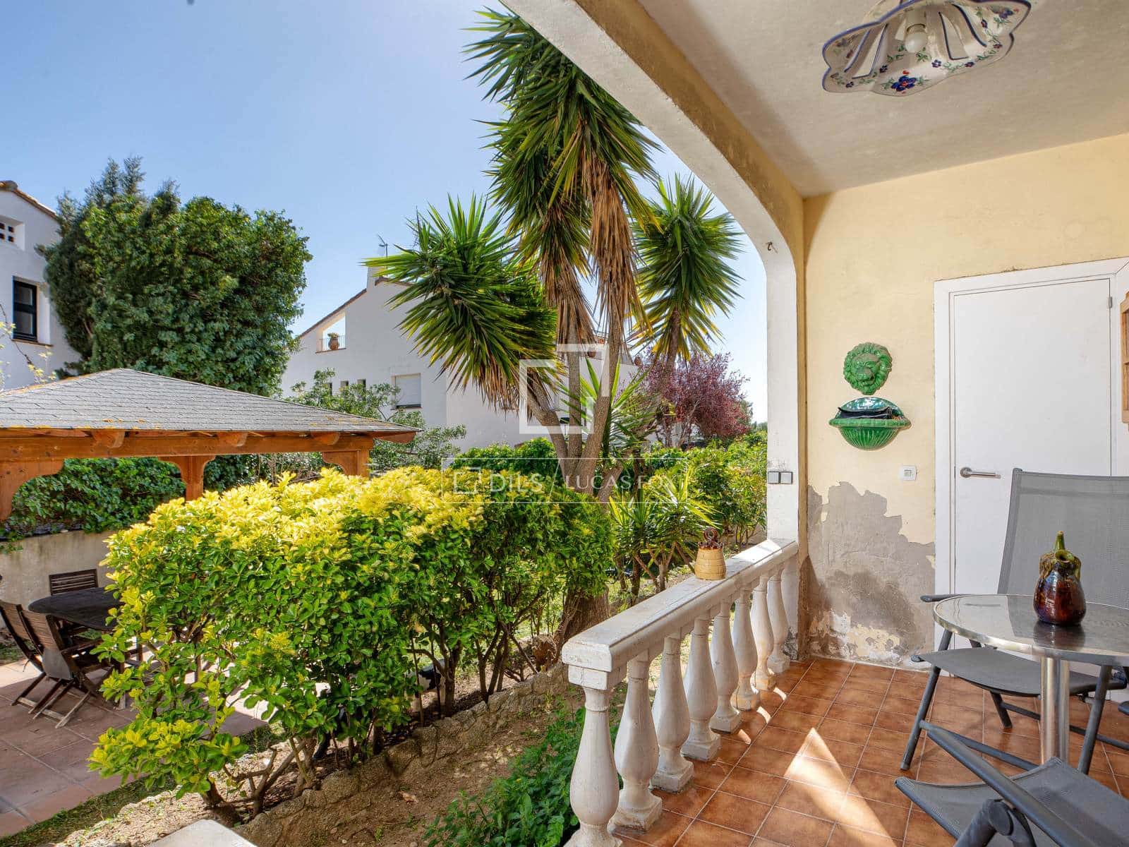 3 soverom Villa til salgs i Calella med garasje - € 1 100 000 (Ref: 9793298)