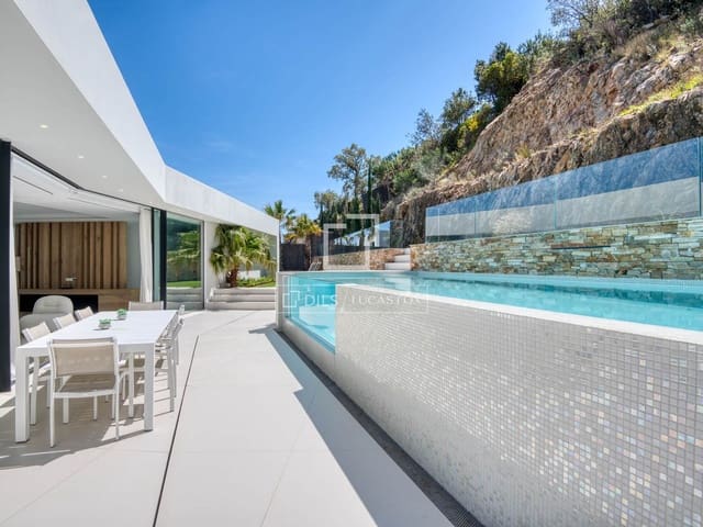 5 camera da letto Villa in vendita in Castell-Platja d'Aro con piscina garage - 1.950.000 € (Rif: 9793300)