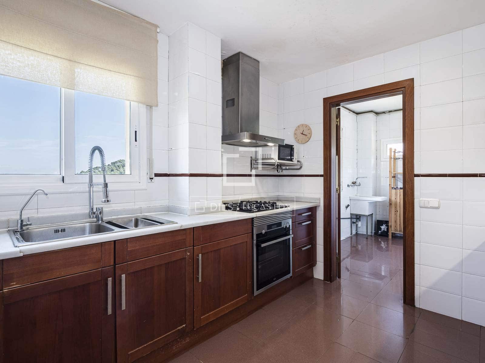 6 bedroom Villa for sale in Sant Cugat del Valles with pool garage - € 987,000 (Ref: 9793428)