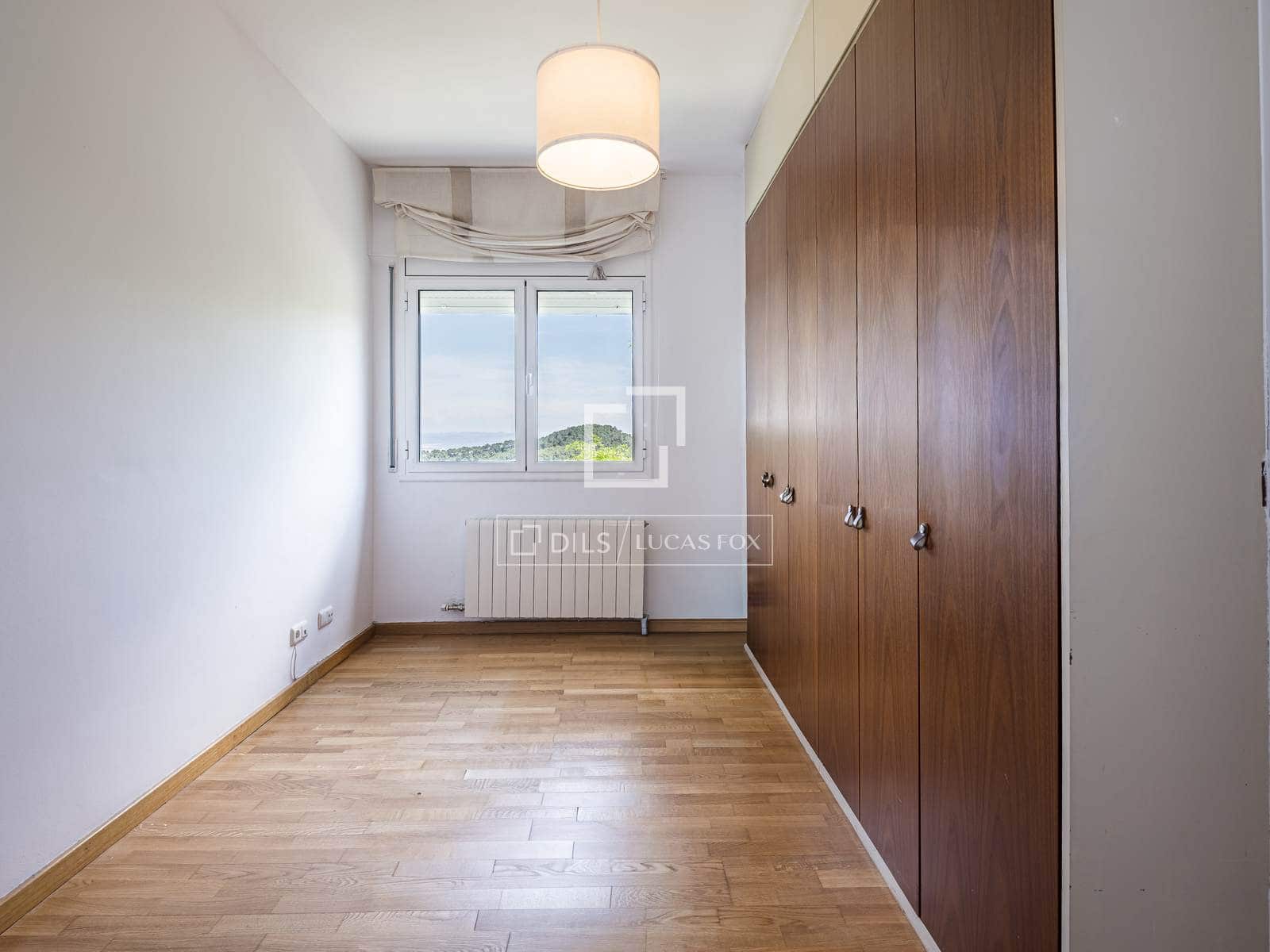 6 bedroom Villa for sale in Sant Cugat del Valles with pool garage - € 987,000 (Ref: 9793428)