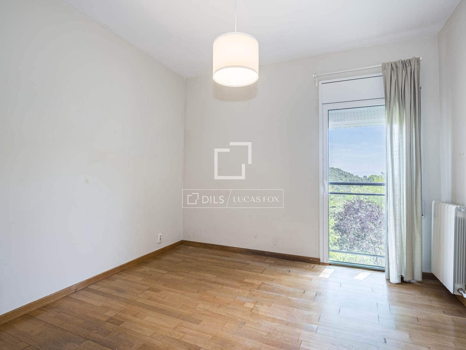 6 bedroom Villa for sale in Sant Cugat del Valles with pool garage - € 987,000 (Ref: 9793428)