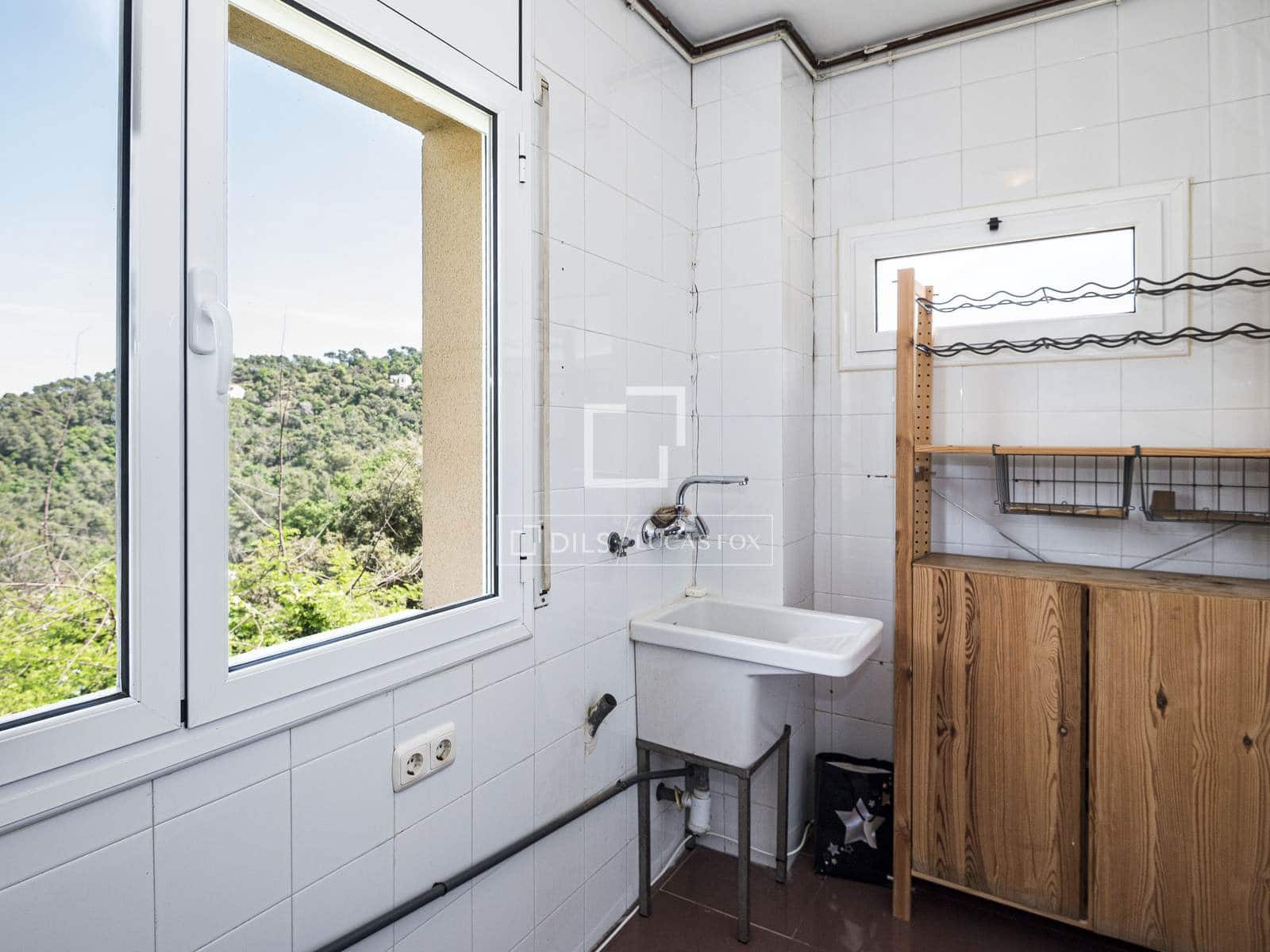 6 bedroom Villa for sale in Sant Cugat del Valles with pool garage - € 987,000 (Ref: 9793428)