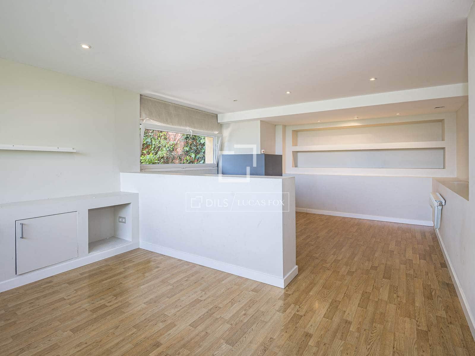 6 bedroom Villa for sale in Sant Cugat del Valles with pool garage - € 987,000 (Ref: 9793428)