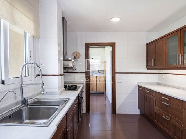 6 chambre Villa/Maison à vendre à Sant Cugat del Vallès avec piscine garage - 987 000 € (Ref: 9793428)