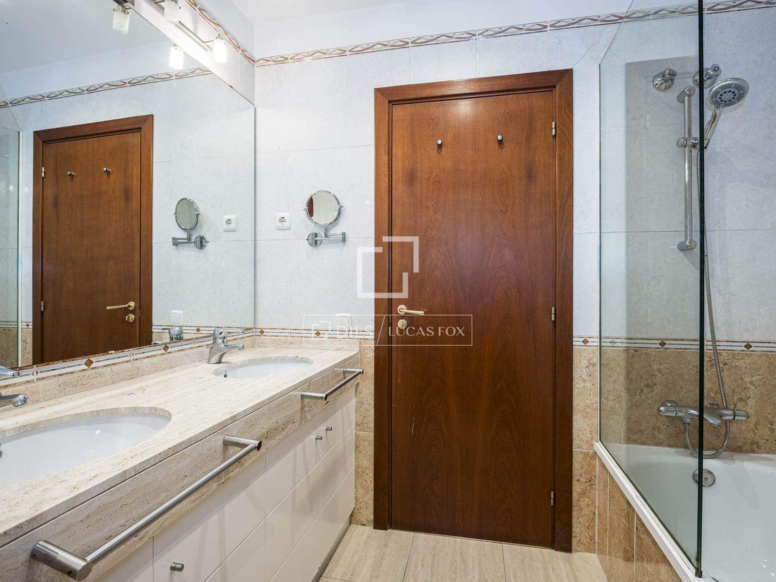 6 bedroom Villa for sale in Sant Cugat del Valles with pool garage - € 987,000 (Ref: 9793428)