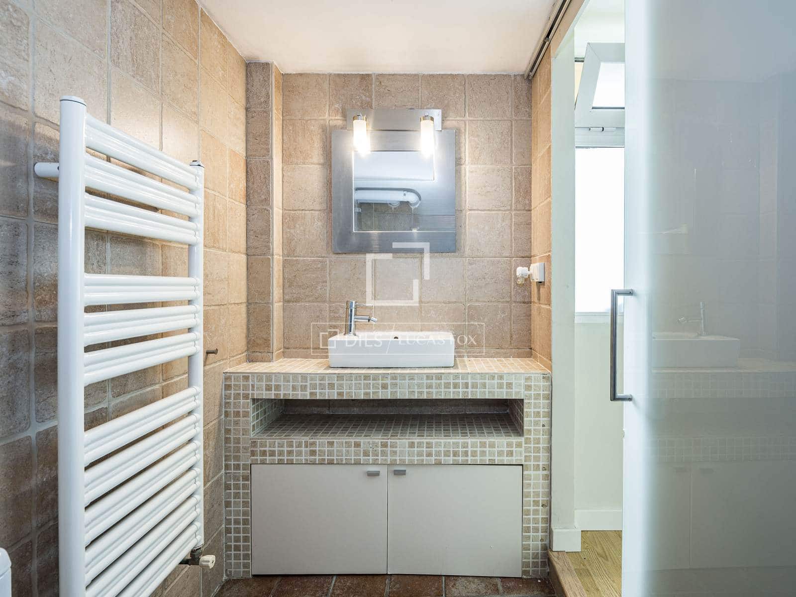 6 bedroom Villa for sale in Sant Cugat del Valles with pool garage - € 987,000 (Ref: 9793428)