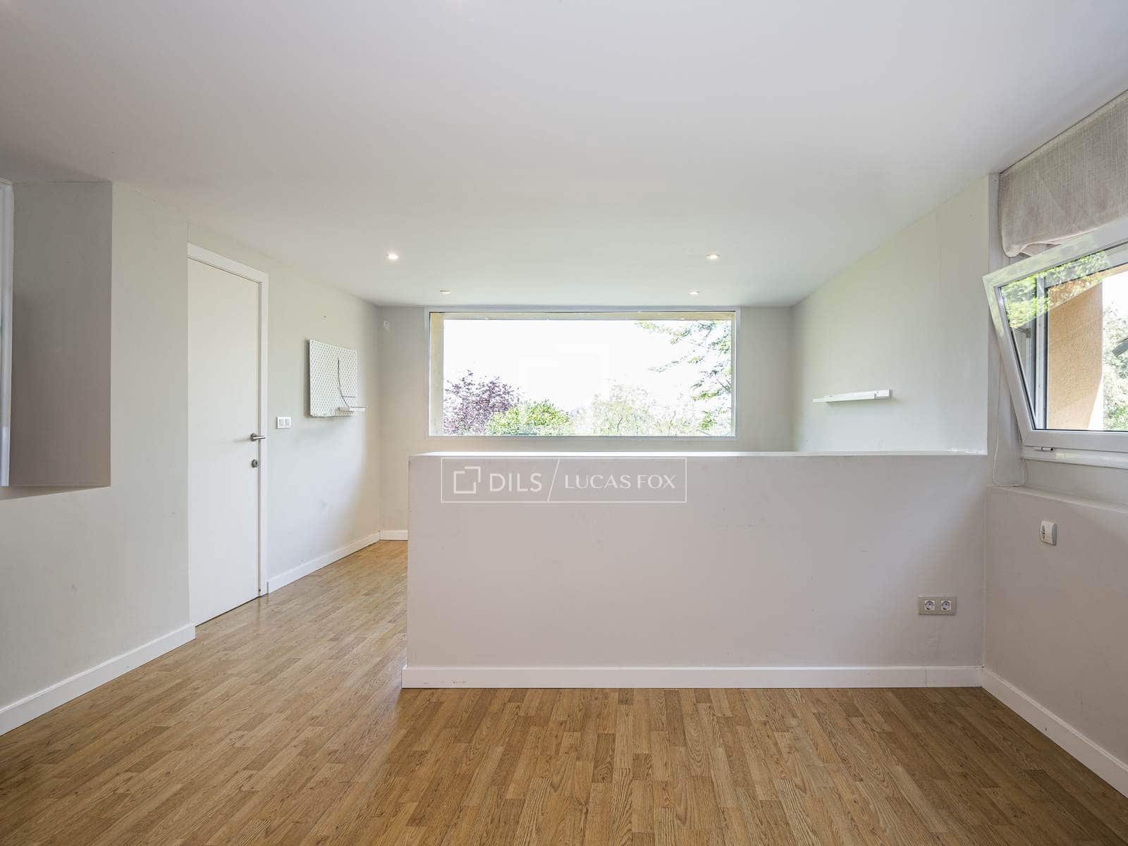 6 bedroom Villa for sale in Sant Cugat del Valles with pool garage - € 987,000 (Ref: 9793428)