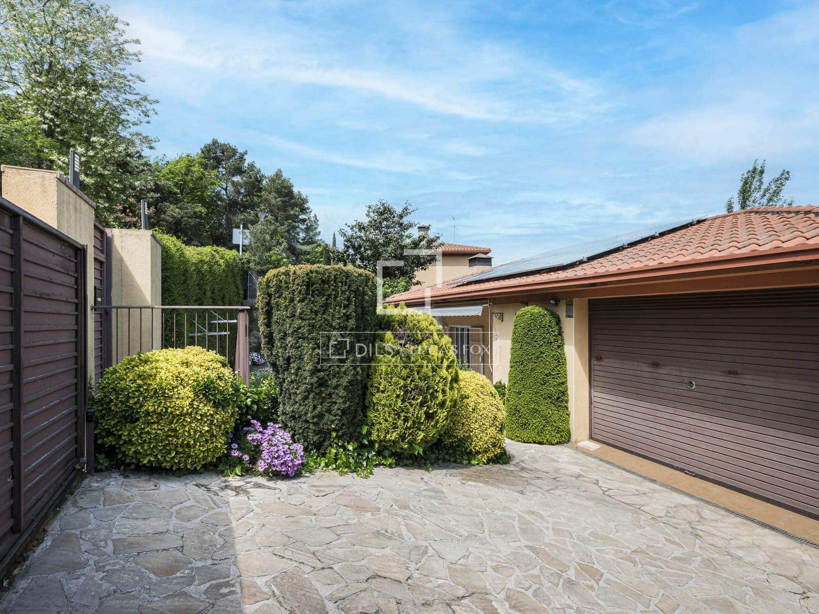 6 bedroom Villa for sale in Sant Cugat del Valles with pool garage - € 987,000 (Ref: 9793428)