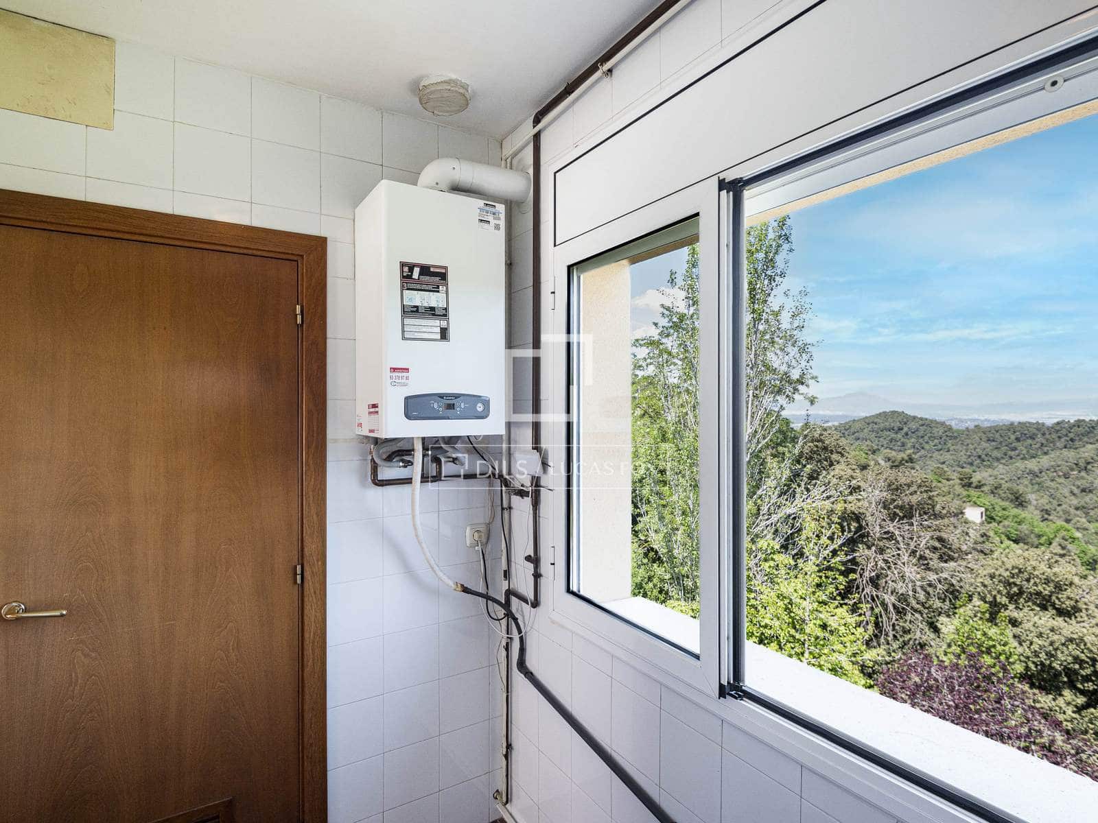 6 bedroom Villa for sale in Sant Cugat del Valles with pool garage - € 987,000 (Ref: 9793428)