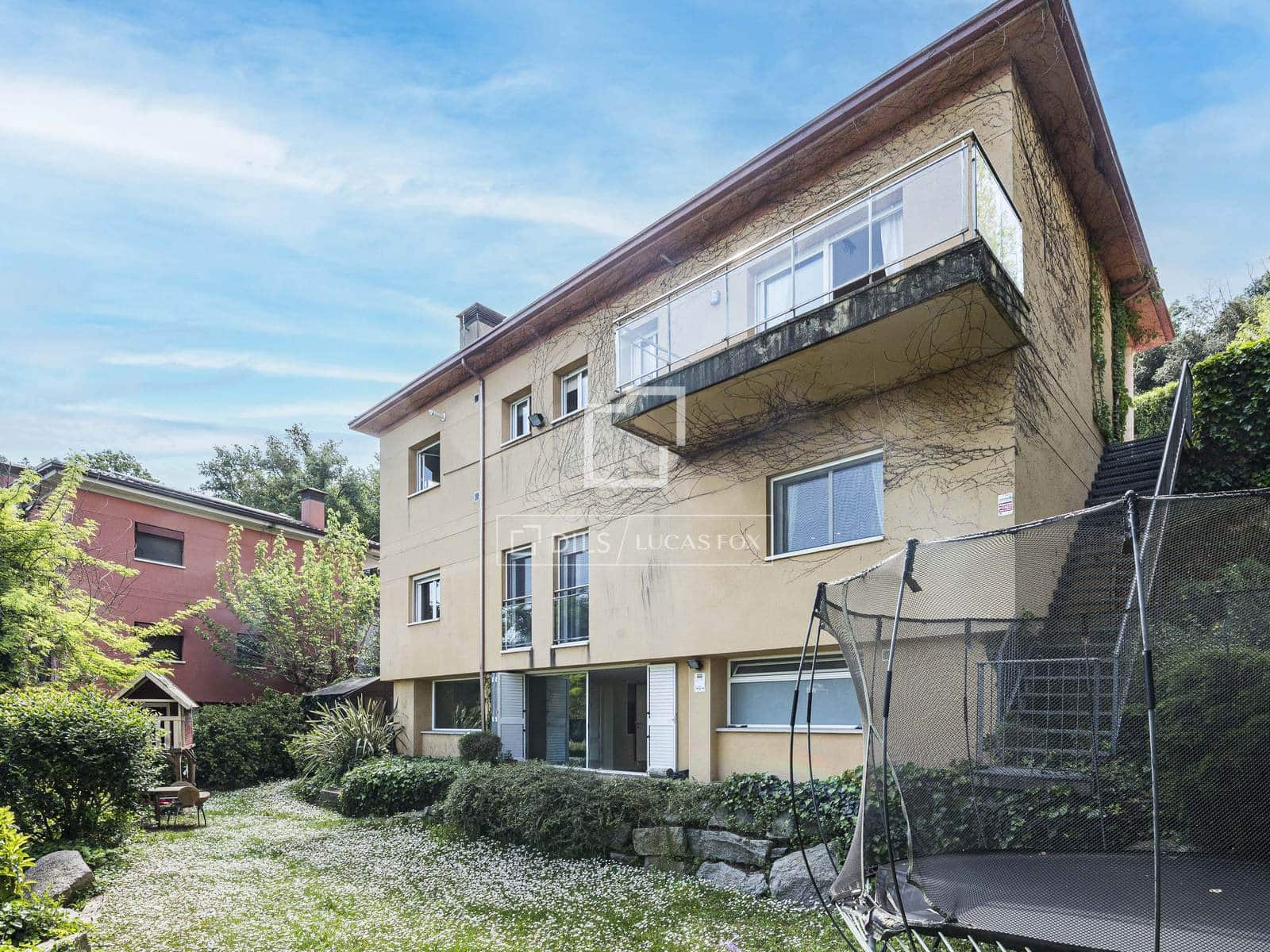 6 bedroom Villa for sale in Sant Cugat del Valles with pool garage - € 987,000 (Ref: 9793428)