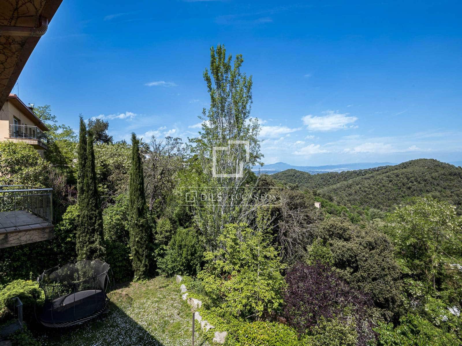 6 bedroom Villa for sale in Sant Cugat del Valles with pool garage - € 987,000 (Ref: 9793428)