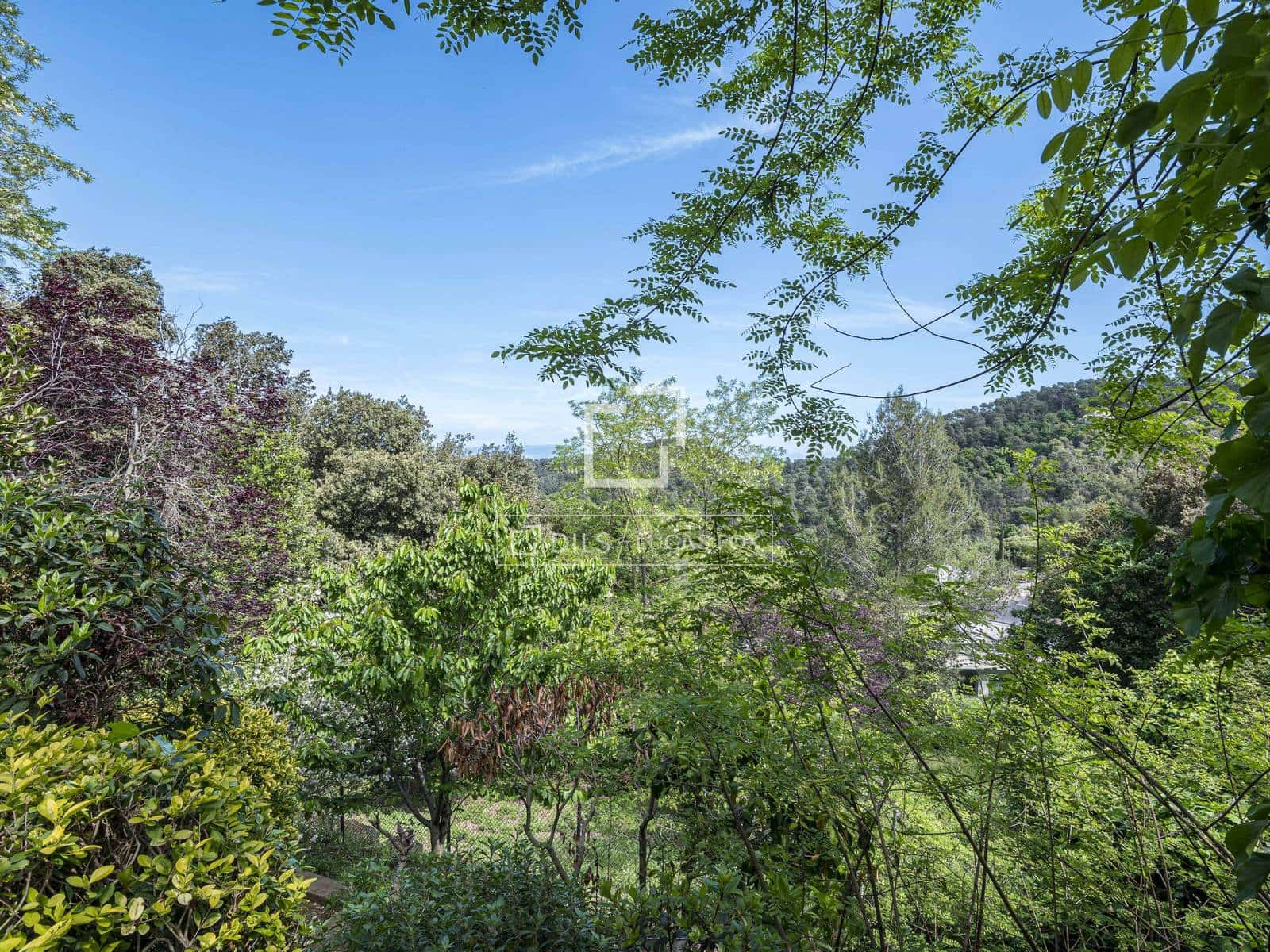 6 bedroom Villa for sale in Sant Cugat del Valles with pool garage - € 987,000 (Ref: 9793428)