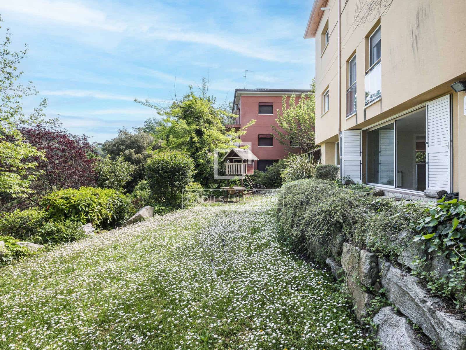 6 bedroom Villa for sale in Sant Cugat del Valles with pool garage - € 987,000 (Ref: 9793428)